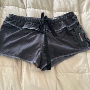 Black size XS polyester shorts
